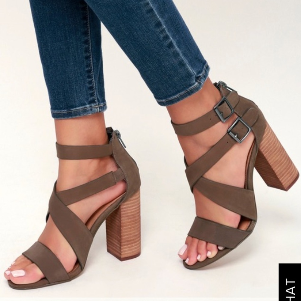 Steve Madden Healed Sandal